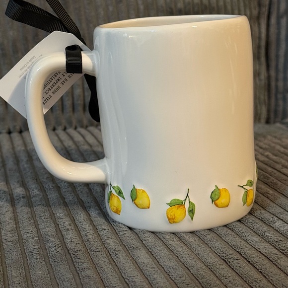 Rae Dunn Main Squeeze Mug - White with Yellow Lemons - Picture 2 of 6